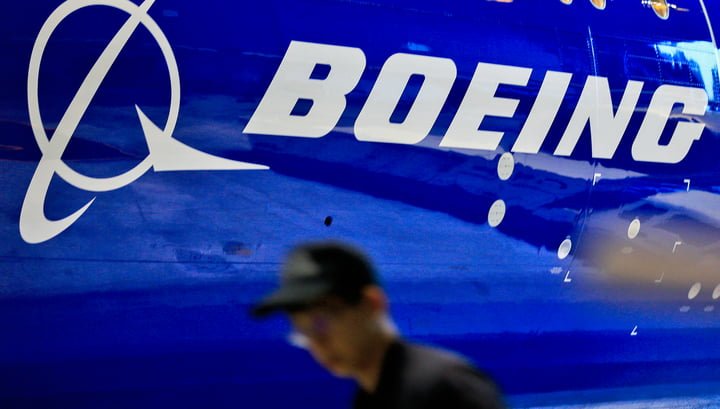 Boeing is considering a major bond issue
