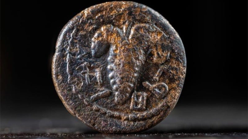 In Israel discovered a coin from the time of the rebellion of the Jews against Rome