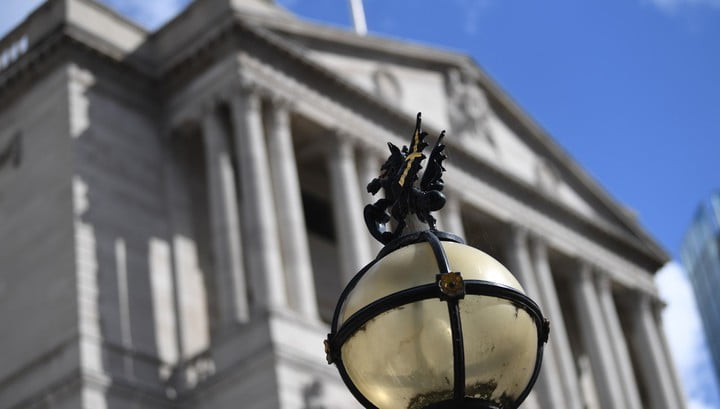 UK sells negative yield bonds for the first time