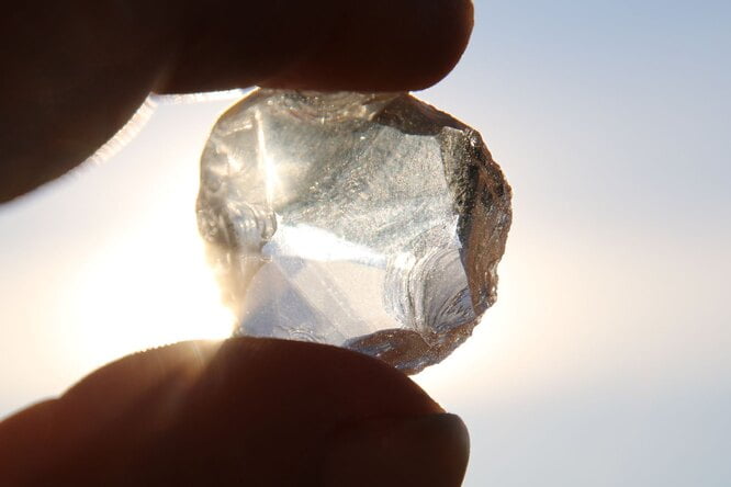 Rare diamond with alien ice inside
