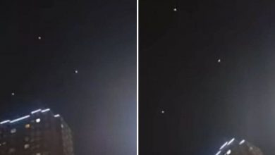 A giant triangular UFO flew over New York