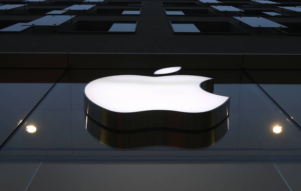 Apple reports record revenue growth