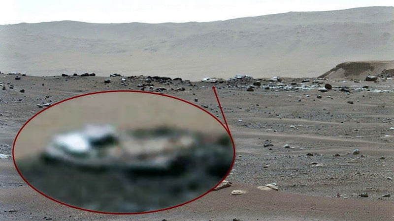 Perseverance rover camera captures strange objects