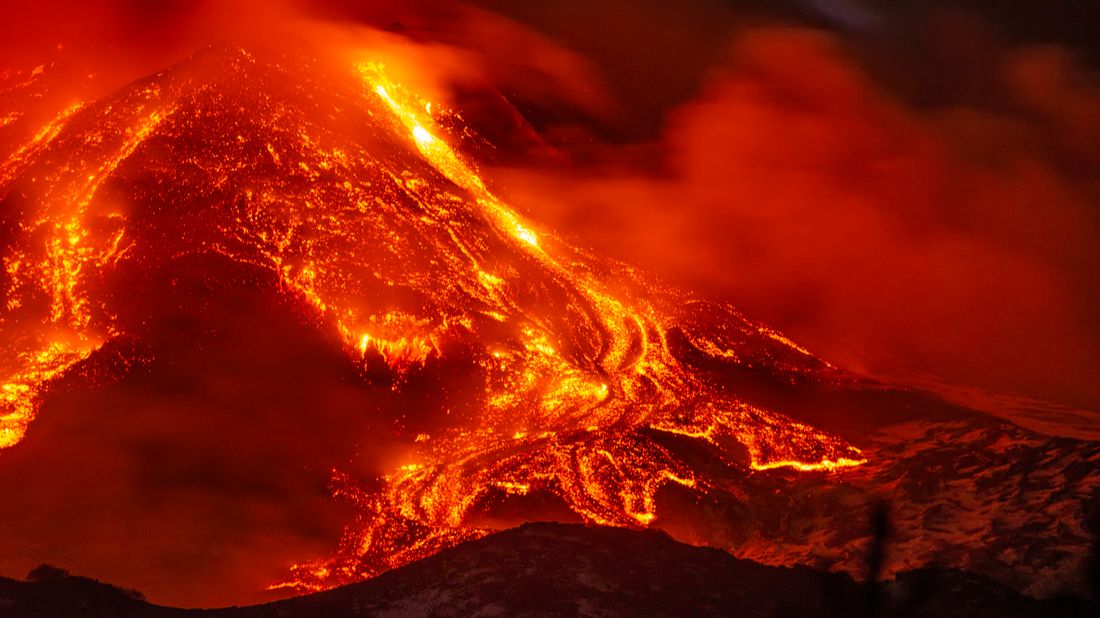 Supervolcanoes capable of destroying life on Earth accumulate strength