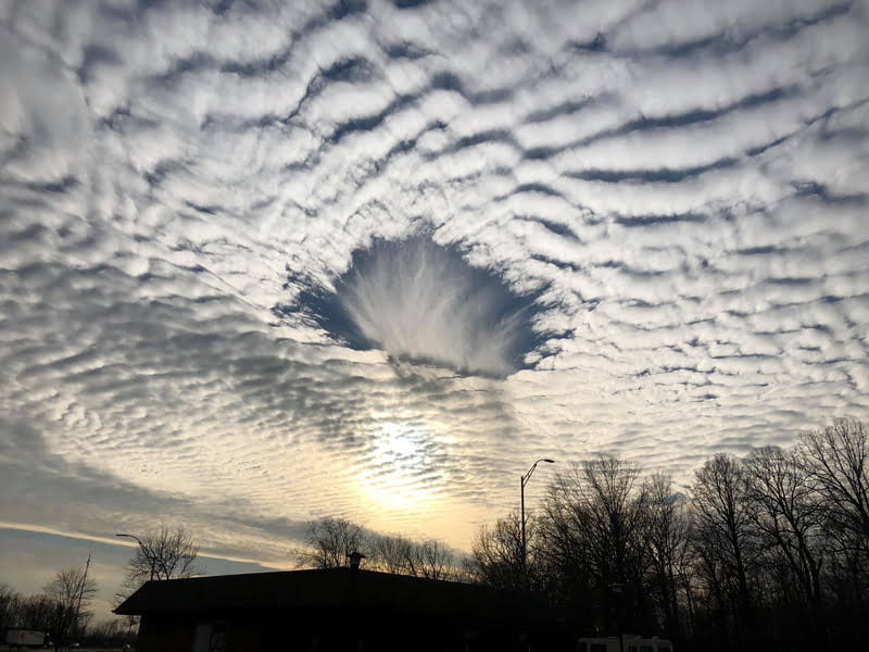 Strange clouds are seen all over the world 19