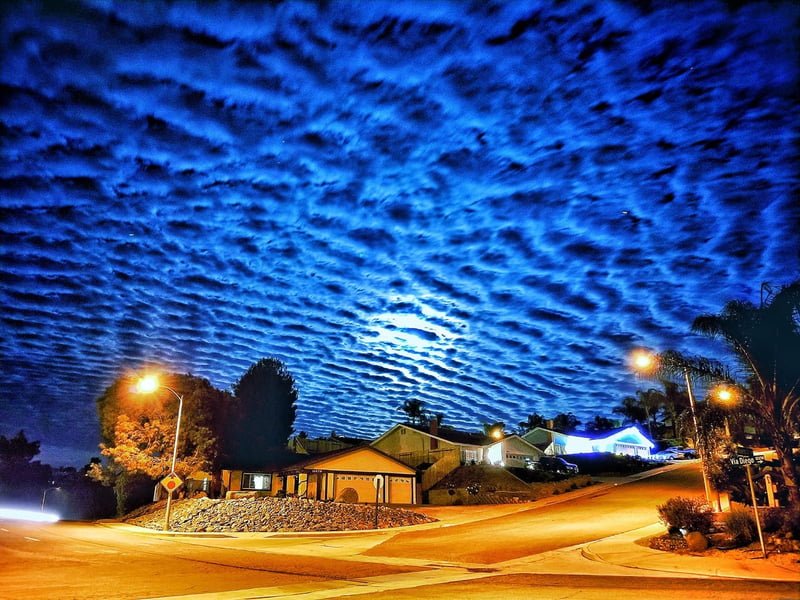 Strange clouds are seen all over the world 20