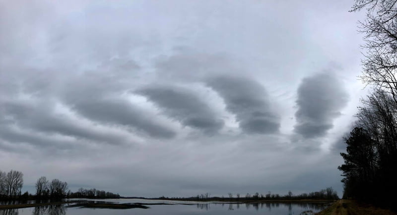 Strange clouds are seen all over the world 23