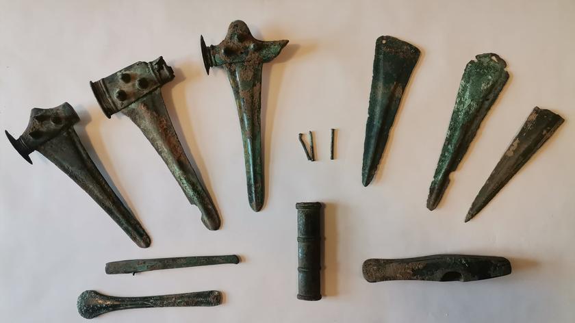 In Poland a farmer finds artifacts from the Bronze Age