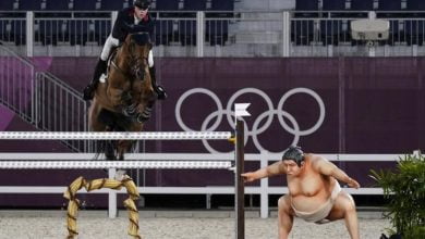 Olympics 2020 in Tokyo the figure of a sumo wrestler that scared horses was removed