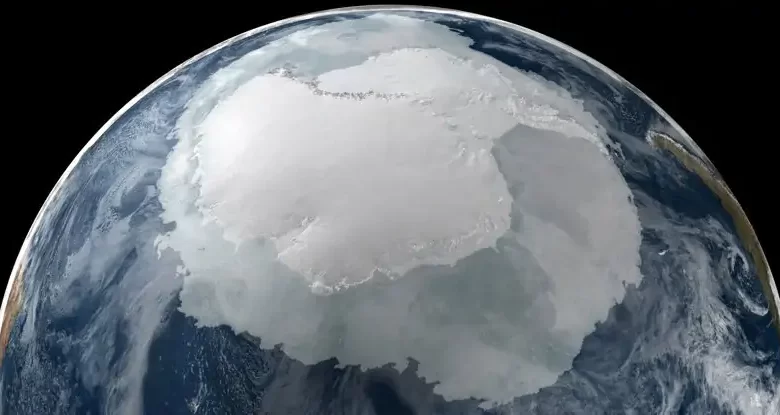77 ancient organisms found under the ice shelf in Antarctica