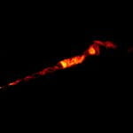 The VLA telescope detects the structure of a double helix in a powerful jet from the side of the galaxy M87
