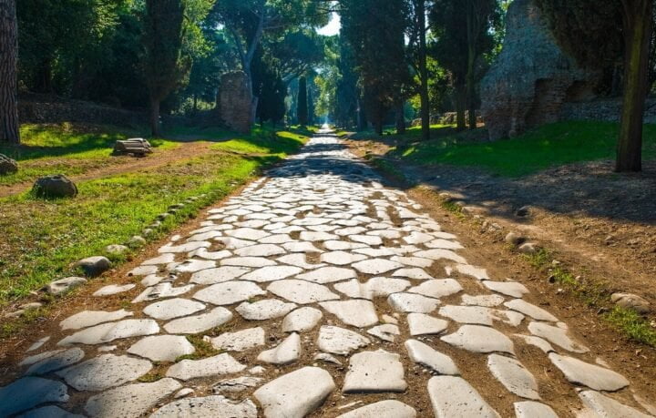 Roman roads are a miracle of human technological and engineering thought 2