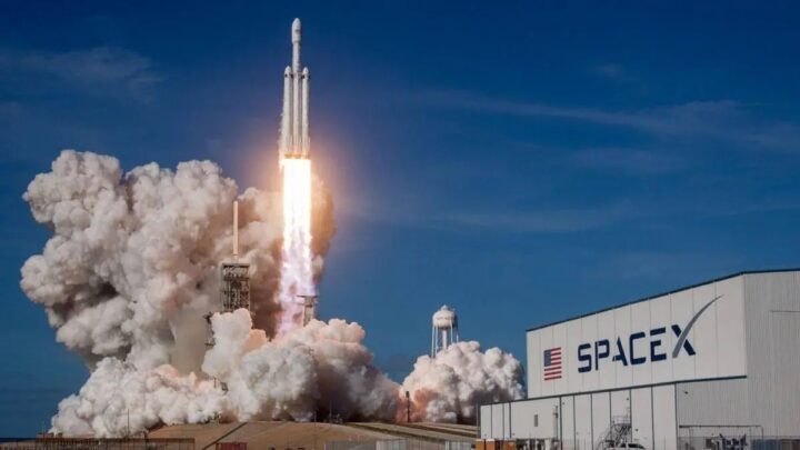 SpaceX is going to suck CO2 from the atmosphere and turn it into rocket fuel 2