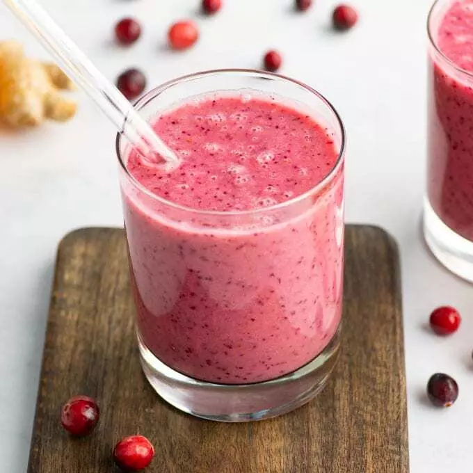 What foods to add to smoothies to look young for as long as possible 2