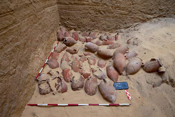 Archaeologists in Egypt have discovered a cache of embalming supplies 2