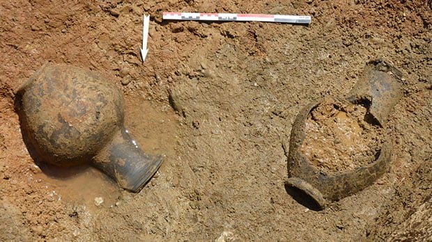 Iron Age settlement and Roman villa with baths and wine cellar found in France 4