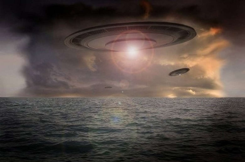 UFO found in the center of the Bermuda Triangle 1