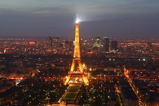 Eiffel Tower has become 6 meters higher