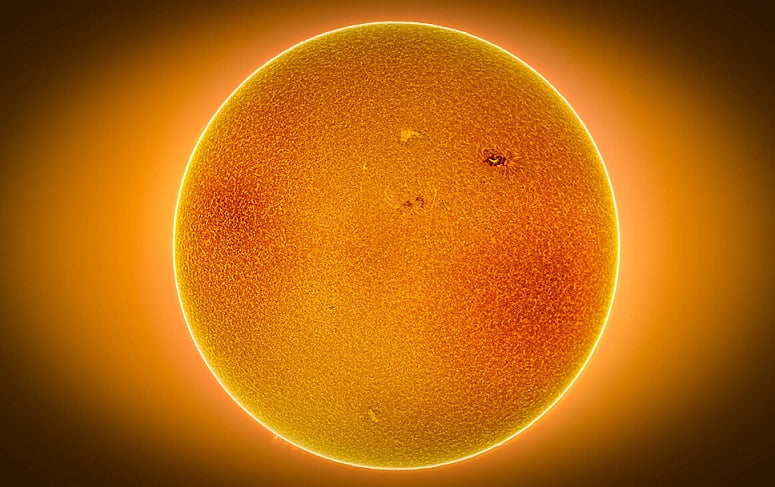 Scientists discover why there were no spots on the Sun for 70 years 1