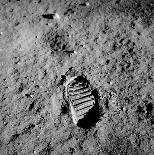 11 True Facts About How Man First Landed on the Moon 9