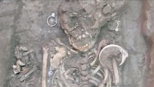 Mystery of 13 Alien Skulls Found in Mexico 8