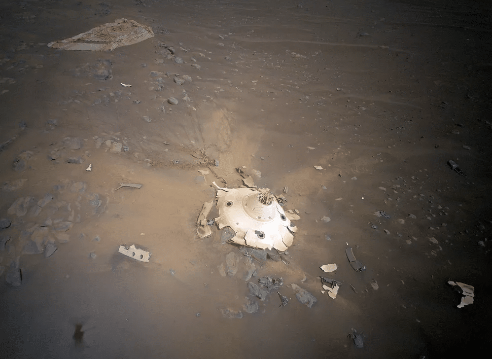 Why did the Mars helicopter Ingenuity photograph the Perseverance lander 1