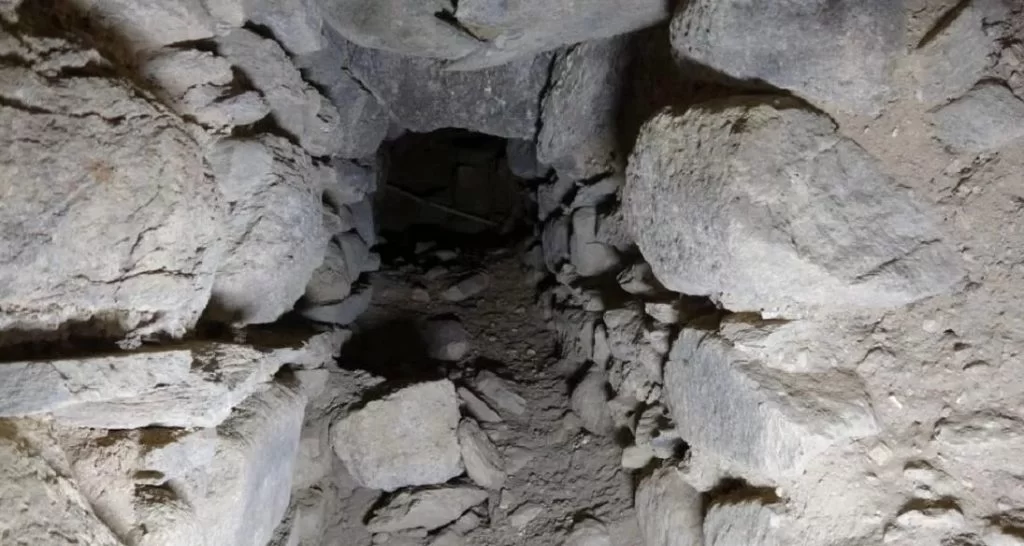 1800 year old sewer system discovered in the ancient city of Mastaura 1