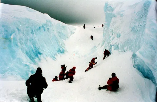 300 meters deep descent to the bottom of the Antarctic Ross Glacier 2
