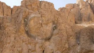 Archaeologists have discovered a huge face resembling the Great Sphinx on a mountain in Egypt 1