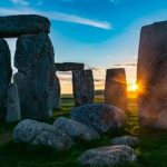 Archaeologists have found a mysterious pit in Stonehenge 10 000 years old 1
