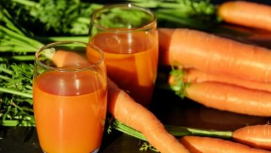 Eating carrots can help lower cholesterol levels