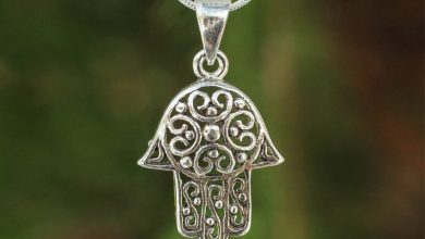 How can the Hamsa amulet helps you how to use it correctly