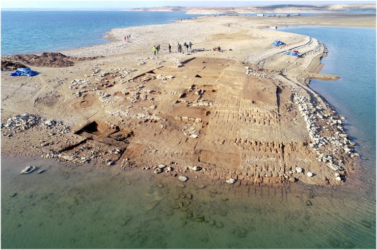 Archaeologists discover 3 400 year old city in Iraq