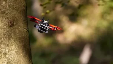 Drone is able to fly through the forest faster than birds 1