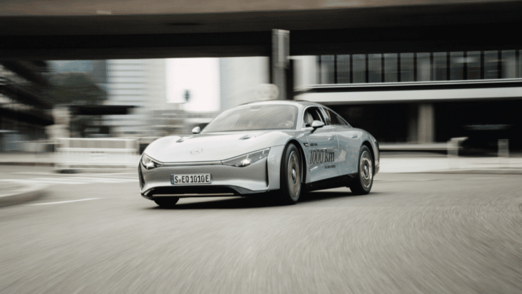 Electric car Mercedes Benz Vision EQXX traveled 1202 kilometers on a single charge