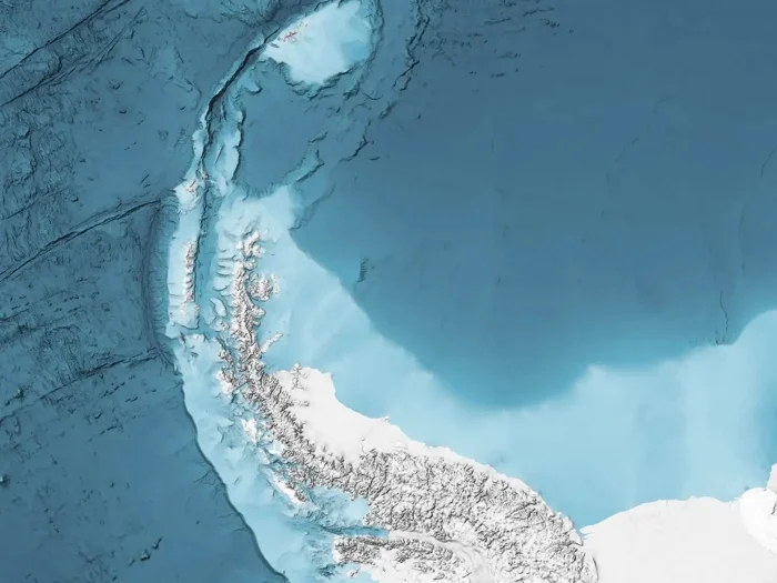 Extensive sonar map reveals the seafloor around Antarctica in a never before seen way 2