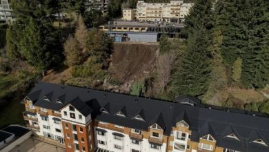 Massive landslide hits luxury hotel in Argentina