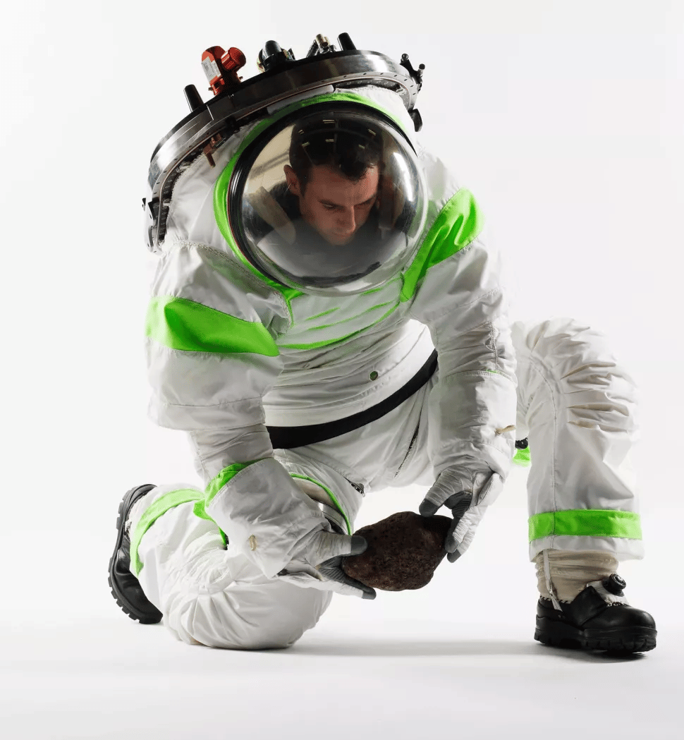 NASA remembered the prototype of the spacesuit which resembled the suit of Buzz Lightyear from Toy Story 2