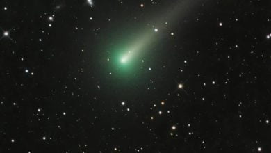 A giant comet is approaching Earth