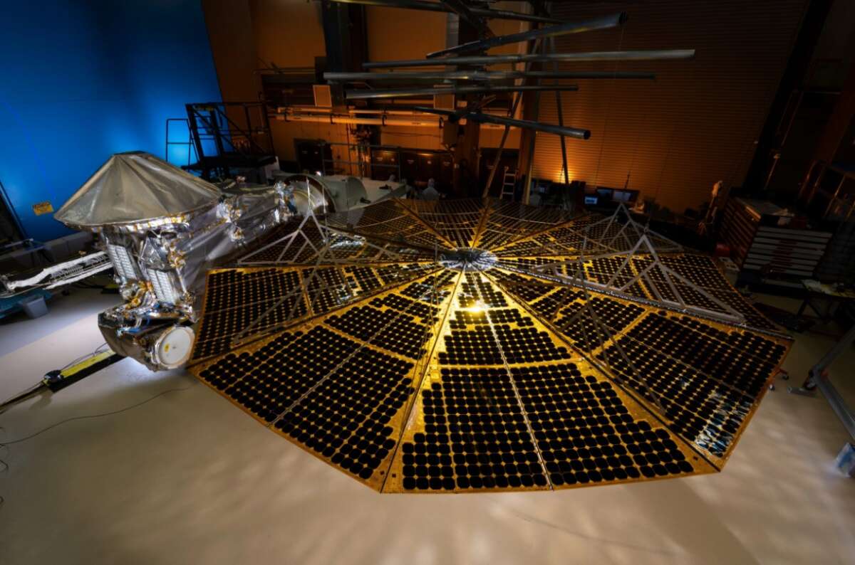 Lucy continues to stabilize its solar array ahead of gravity assist