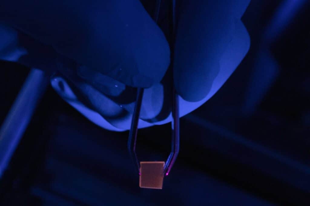 New ceramic material glows when deformed