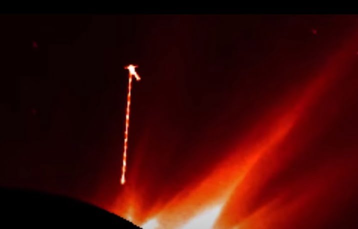 UFO shot a huge laser beam at the sun 2