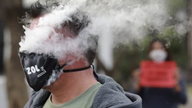Wearing a mask increased the harmful effects of smoking on the body