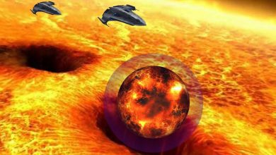 What are alien ships doing on the surface of the sun 1