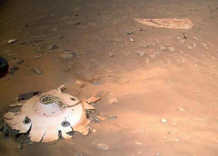 Are more than 7 tons of human sent space debris on Mars