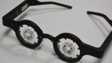 In Japan created glasses for the treatment of myopia