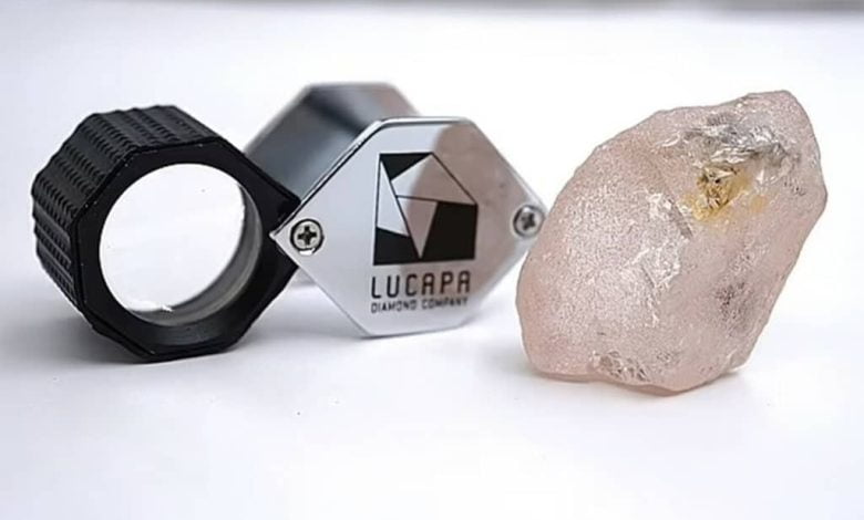 Largest pink diamond found in Angola 1