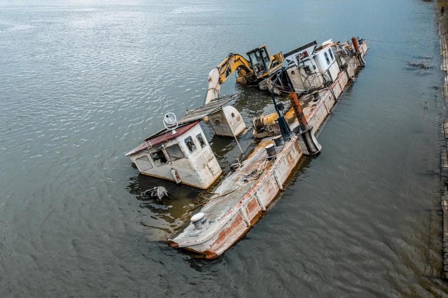 Shallow because of the heat the Danube showed the sunken German warships of World War II