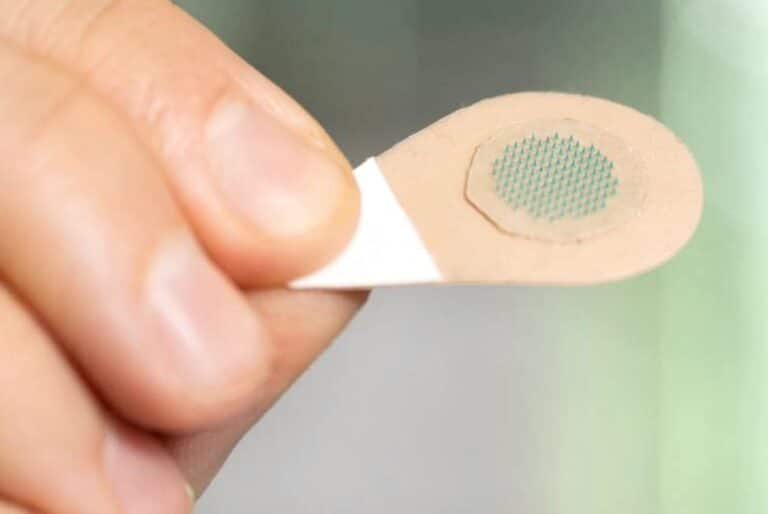 Microneedles will allow you to make tattoos painlessly and independently 2
