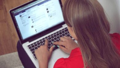 Teens addiction to social networks linked to family social status